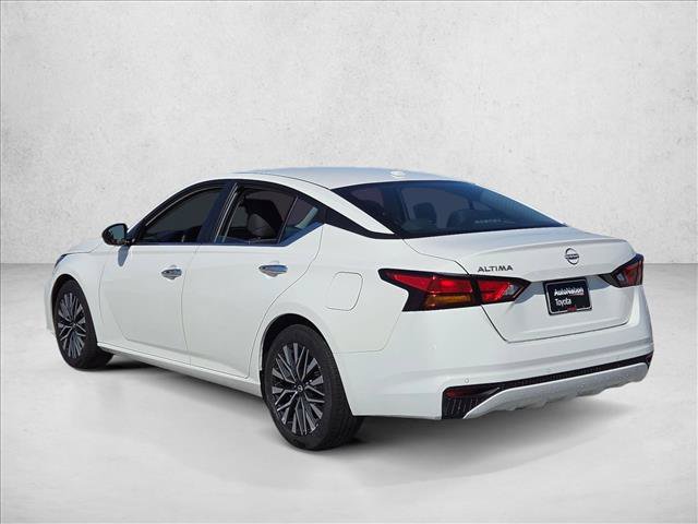 Used 2025 Nissan Altima 2.5 SV FWD image 8
