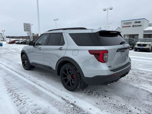Used 2020 Ford Explorer ST w/ ST Street Pack image 3