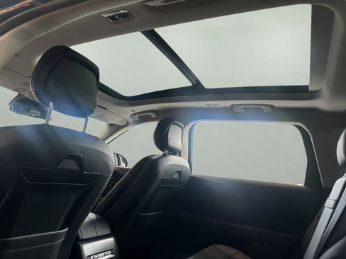 New 2026 Lincoln Nautilus Reserve w/ Jet Appearance Package AWD/4WD image 18