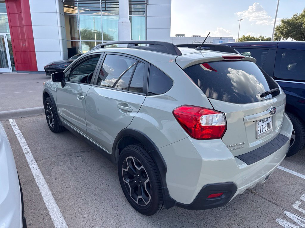 Used 2015 Subaru Crosstrek 2.0i Premium w/ Moonroof Package AWD/4WD image 17