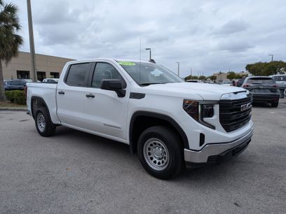 Used 2024 GMC Sierra 1500 Pro w/ Pro Value Package