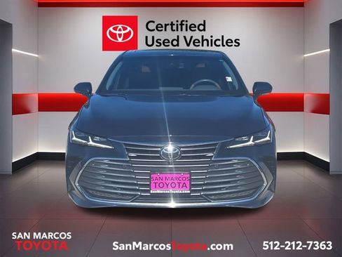 Certified 2019 Toyota Avalon Limited image 2