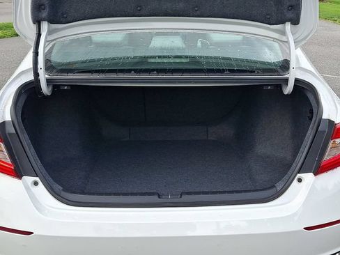 Used 2020 Honda Accord EX image 28