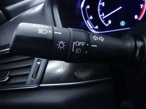Used 2022 Honda Accord Sport image 18