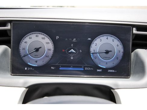 Used 2024 Hyundai Tucson Limited FWD image 15