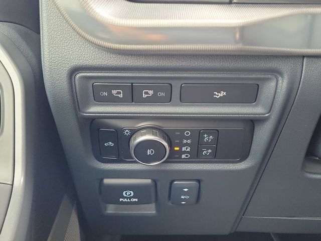 Used 2024 Ford F150 Lariat w/ FX4 Off-Road Package AWD/4WD image 21