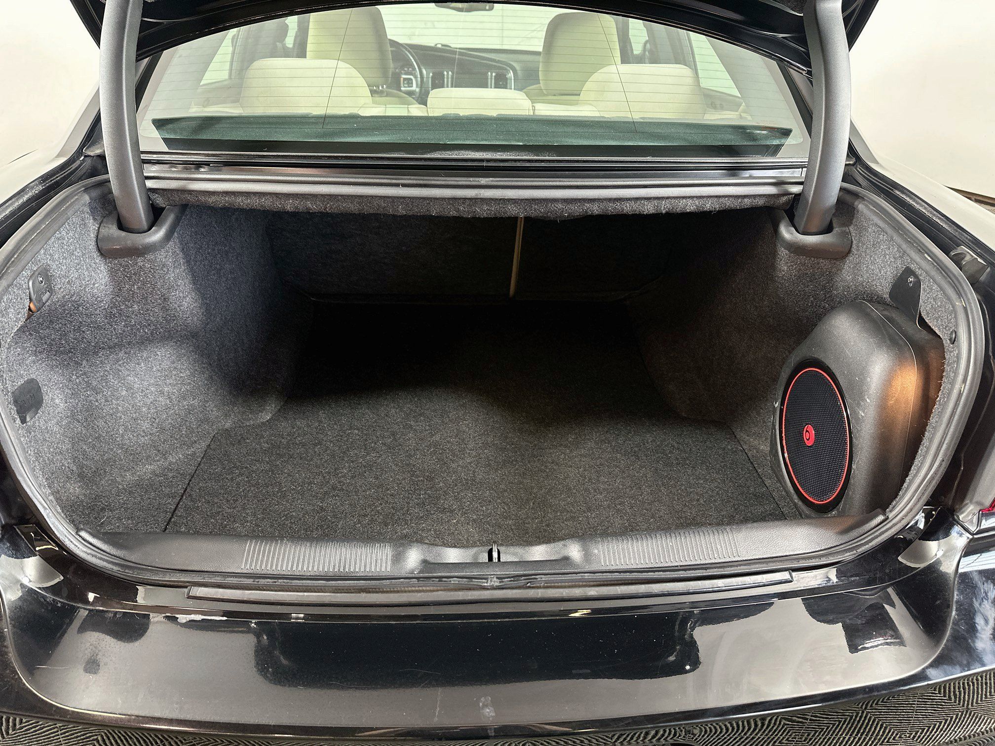 Used 2013 Dodge Charger SXT w/ Beats Audio Group AWD/4WD image 24