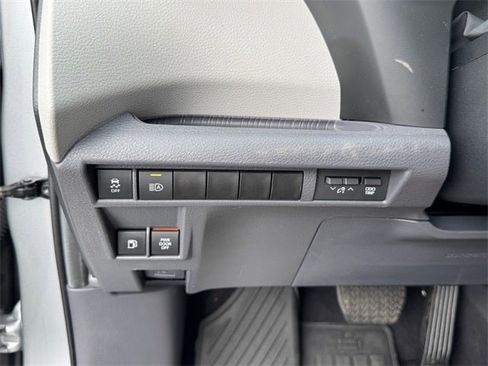 Certified 2024 Toyota Sienna Limited image 17