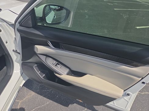Used 2021 Honda Accord EX-L image 35
