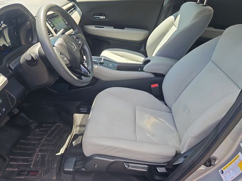 Used 2020 Honda HR-V LX image 24