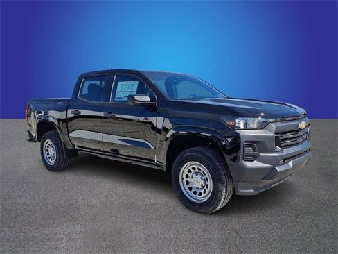 New 2026 Chevrolet Colorado W/T image 2