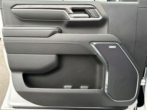 Used 2024 Chevrolet Silverado 2500 LTZ w/ LTZ Premium Package image 23