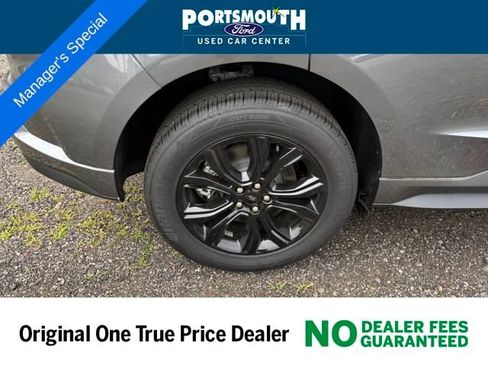 Certified 2024 Ford Edge SE w/ Black Appearance Package image 21