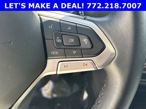 Certified 2025 Volkswagen Jetta SE image 21