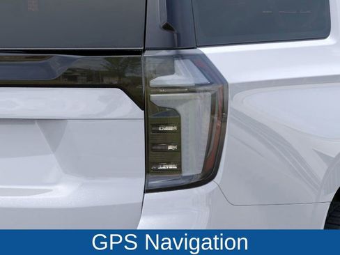 New 2026 Chevrolet Suburban High Country image 12