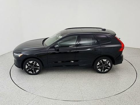 New 2026 Volvo XC60 B5 Plus w/ Protection Package Premier AWD/4WD image 36