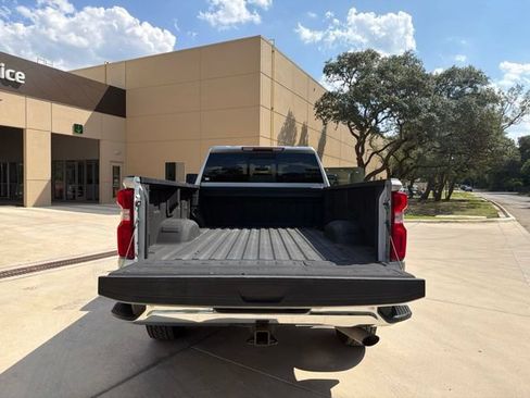 Used 2020 Chevrolet Silverado 2500 LTZ w/ LTZ Texas Edition AWD/4WD image 4