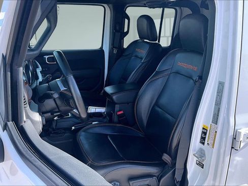 Used 2021 Jeep Gladiator Mojave w/ Cold Weather Group image 25