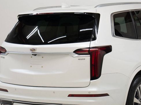 Used 2020 Cadillac XT6 Premium Luxury FWD image 13
