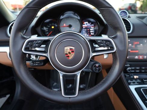 Used 2018 Porsche 718 Boxster S image 29