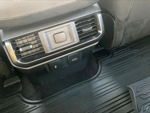 Used 2021 Ford F150 XLT w/ Equipment Group 302A High AWD/4WD image 11