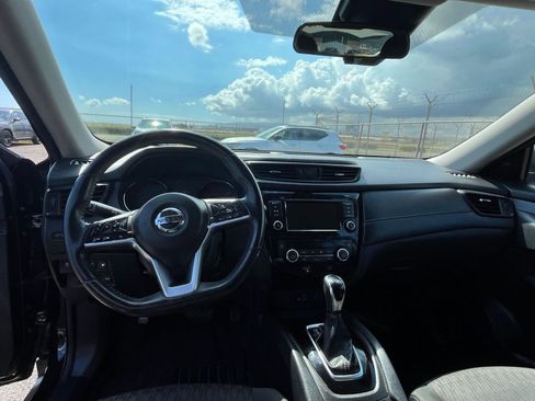 Used 2020 Nissan Rogue SV AWD/4WD image 34