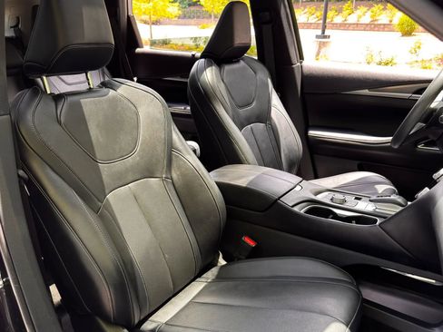 Used 2023 INFINITI QX60 Luxe w/ Vision Package FWD image 26