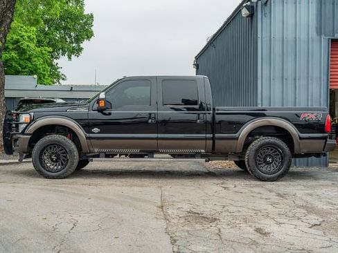 Used 2016 Ford F250 King Ranch w/ FX4 Off-Road Package AWD/4WD image 3