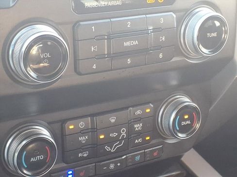 Used 2019 Ford F350 Platinum w/ Platinum Ultimate Package image 28