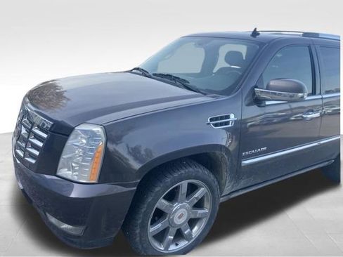 Used 2010 Cadillac Escalade Premium AWD/4WD image 21