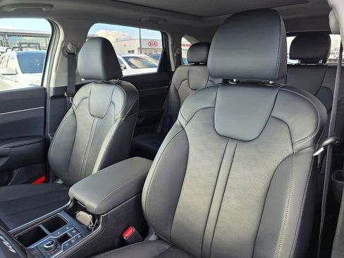 New 2026 Kia Sorento S w/ S Panoramic Sunroof Package image 23