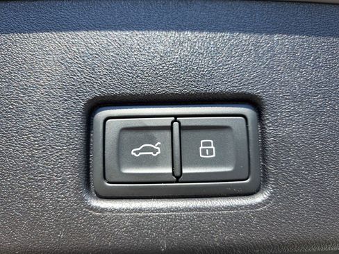 Certified 2024 Audi Q4 e-tron Premium image 13