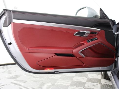 Certified 2018 Porsche 911 Carrera 4S image 20