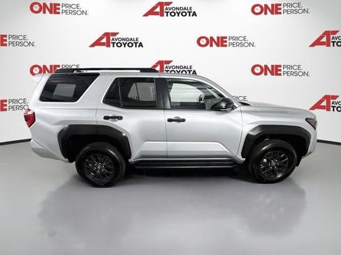 Certified 2025 Toyota 4Runner SR5 AWD/4WD image 9