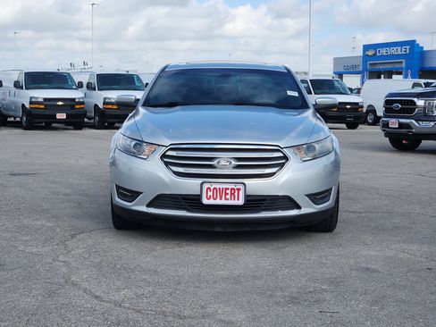 Used 2014 Ford Taurus SEL w/ Equipment Group 201A FWD image 2