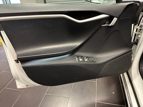 Used 2018 Tesla Model S 75D AWD/4WD image 11