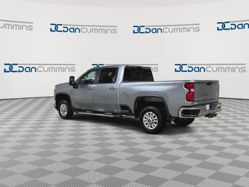 Used 2025 Chevrolet Silverado 2500 LT w/ Convenience Package AWD/4WD image 6