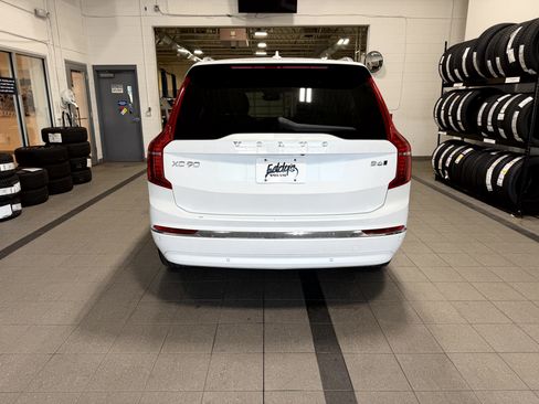 Used 2024 Volvo XC90 B6 Ultimate w/ Protection Package AWD/4WD image 5