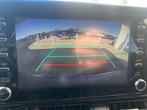 Used 2019 Toyota C-HR XLE image 11