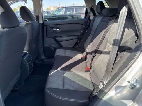 Used 2025 Nissan Rogue SV AWD/4WD image 28