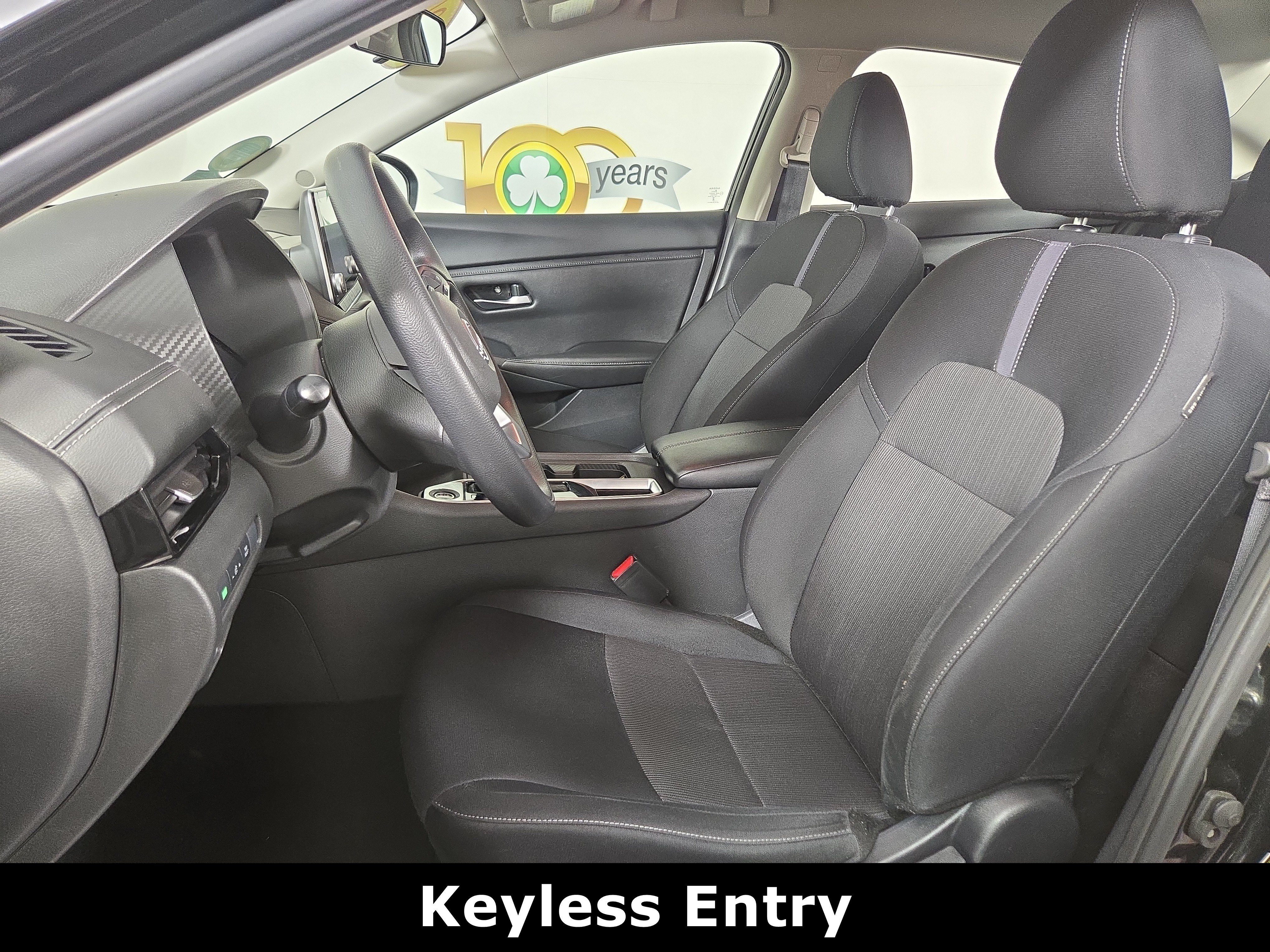 Used 2024 Nissan Sentra SV FWD image 11