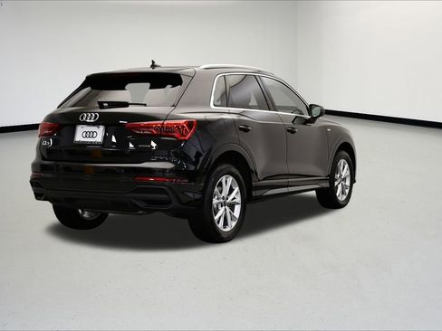 Certified 2025 Audi Q3 2.0T Premium Plus w/ Premium Plus Package image 5