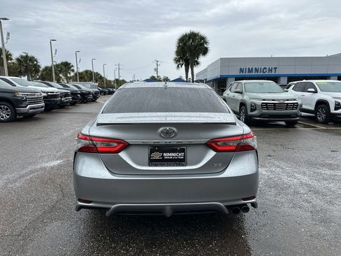 Used 2019 Toyota Camry SE image 15