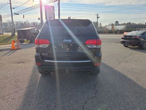 Used 2016 Jeep Grand Cherokee Limited AWD/4WD image 6