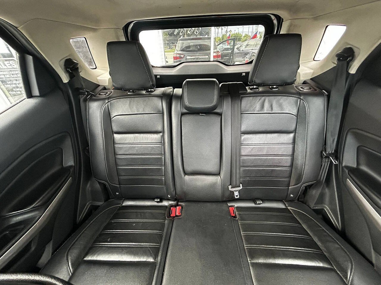 Used 2020 Ford EcoSport Titanium AWD/4WD image 2