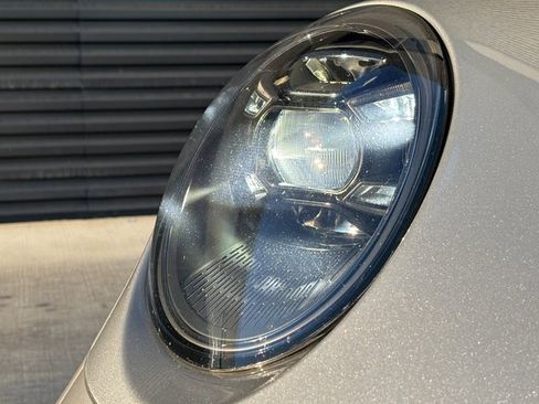 Certified 2022 Porsche 911 Carrera GTS image 12