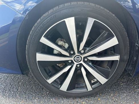 Used 2021 Nissan Altima 2.5 SR FWD image 12