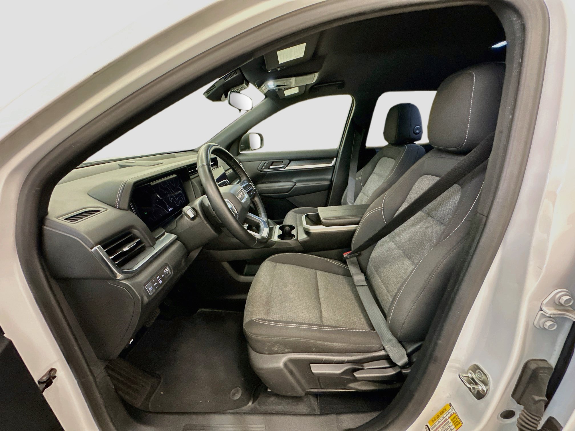 Used 2025 GMC Terrain Elevation AWD/4WD image 13