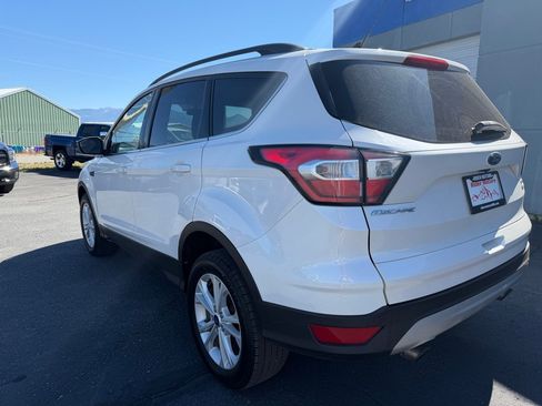 Used 2018 Ford Escape SEL AWD/4WD image 4