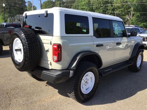 New 2026 Ford Bronco Heritage Edition AWD/4WD image 8